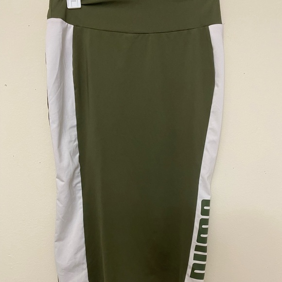 Puma Dresses & Skirts - Gently used puma skirt size M